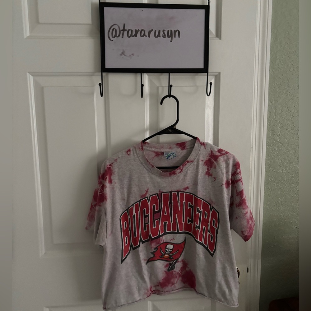 Tie Dye Bucs Cropped Tee